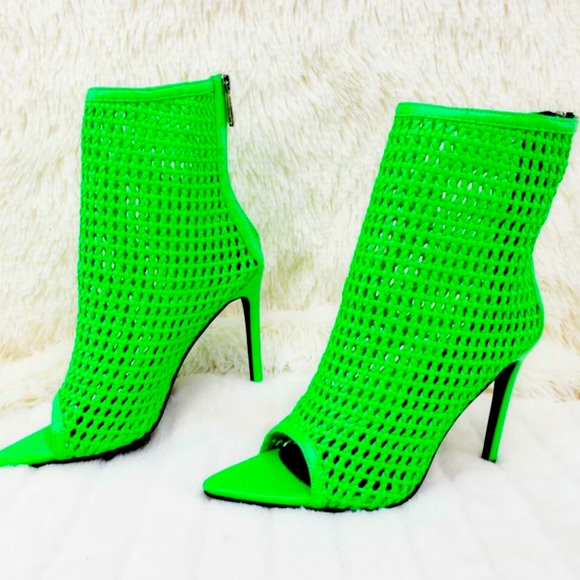 New Cape Robbin NEON GREEN BOOT WOVEN PATTERN HEELS - Picture 9 of 17